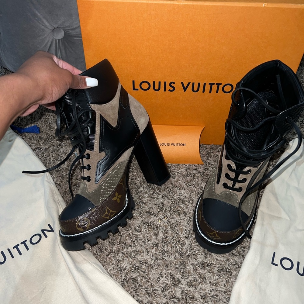Womens Louis Vuitton Boots